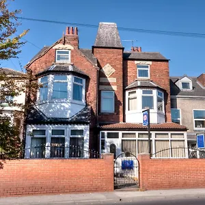 Guest house Tower House Executive, Pontefract